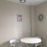 Appartement Cosy 1-bedroom In *